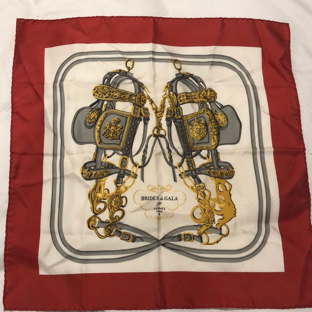 Vintage Hermès brides de gala 45cm scarf square